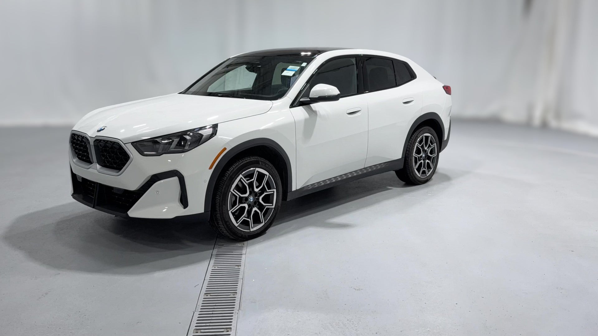 2026 BMW X2 vehicle photo