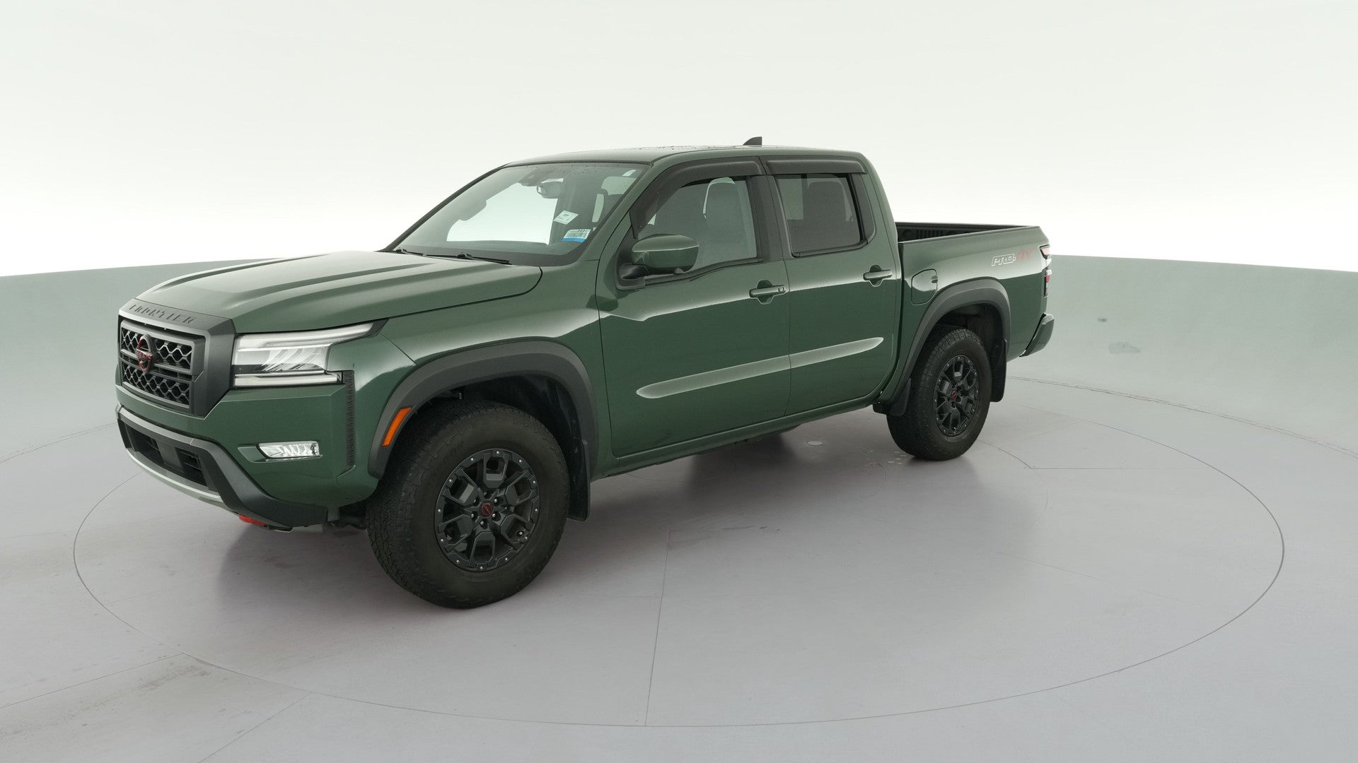 2022 Nissan Frontier Crew Cab vehicle photo