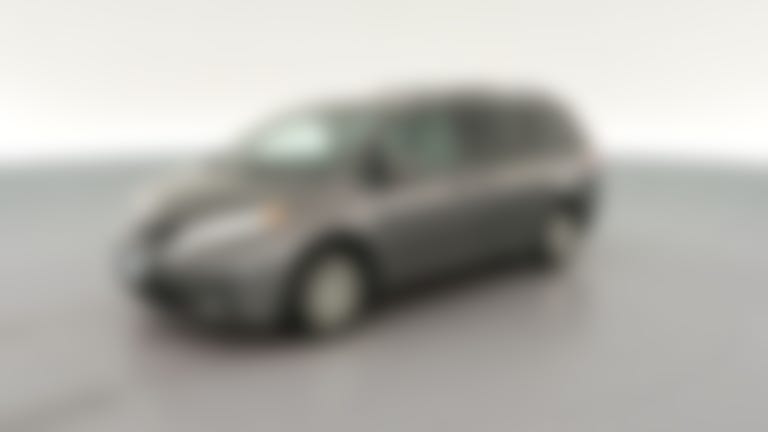 2017 Toyota Sienna vehicle photo
