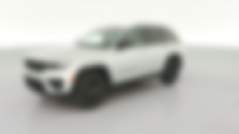 2025 Jeep Grand Cherokee vehicle photo