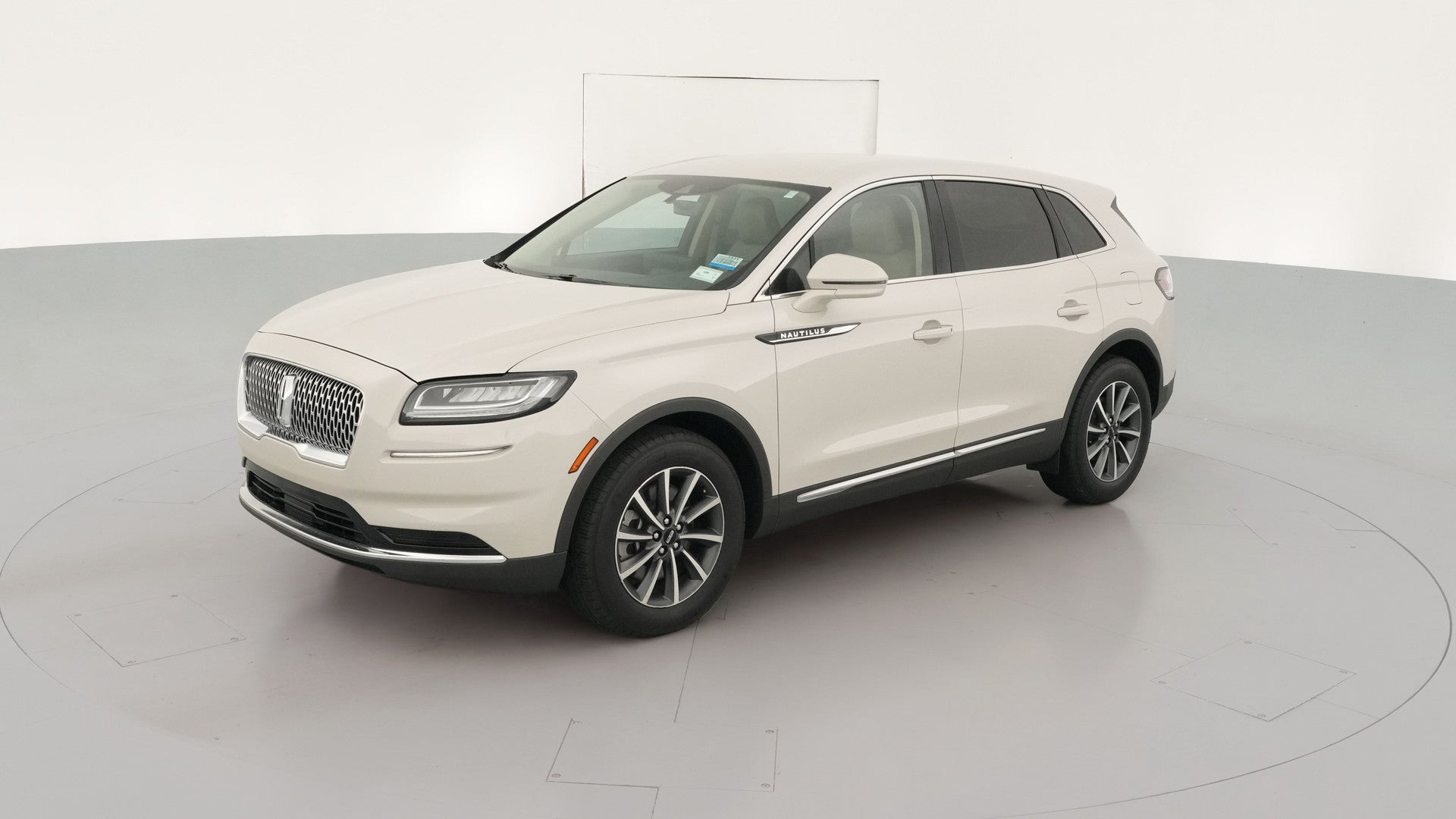 2022 Lincoln Nautilus vehicle photo
