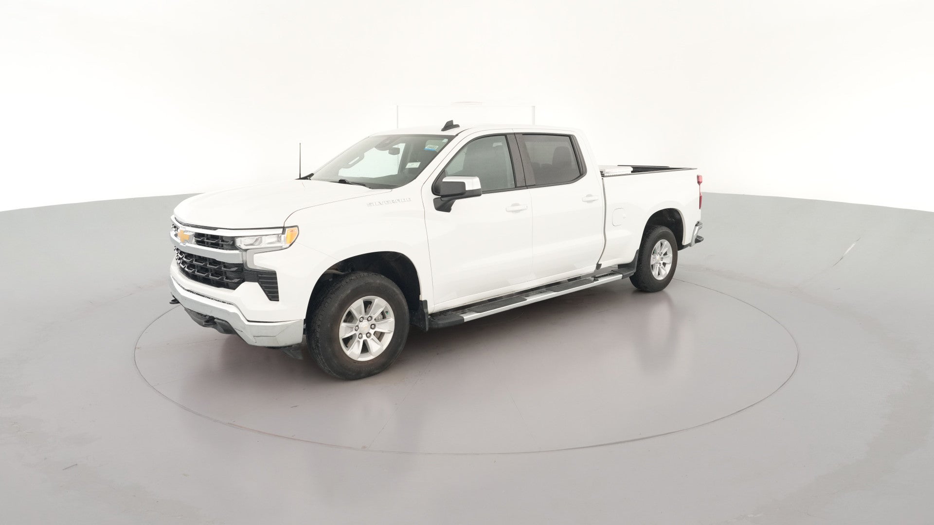 2024 Chevrolet Silverado 1500 Crew Cab vehicle photo