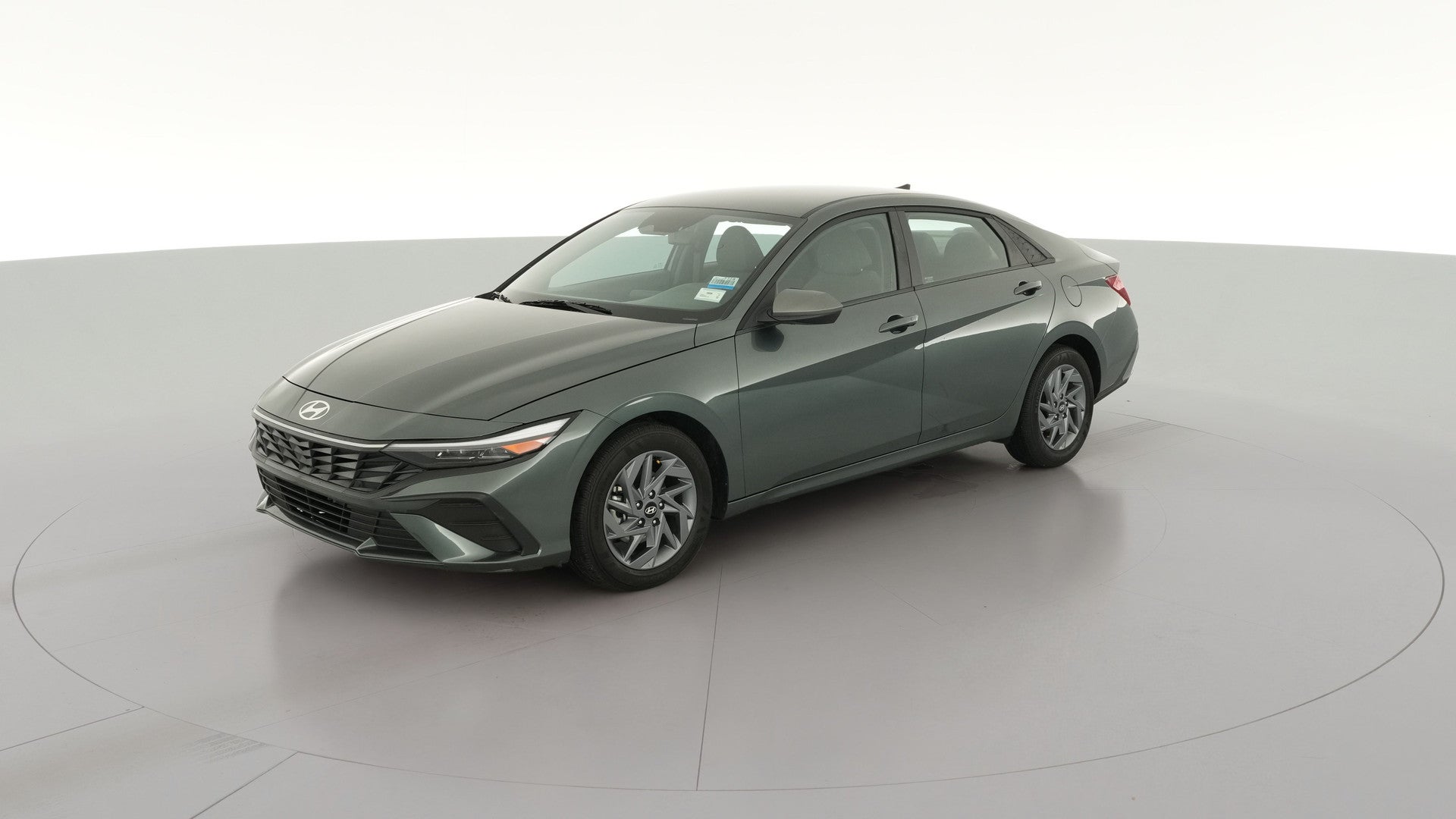 2025 Hyundai Elantra Hybrid vehicle photo