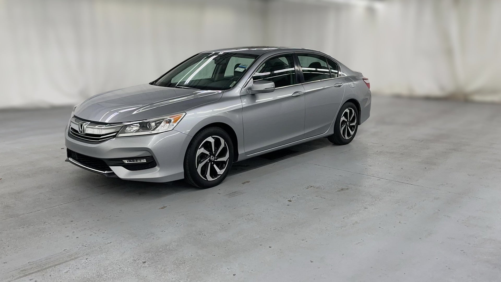 2017 Honda Accord vehicle photo