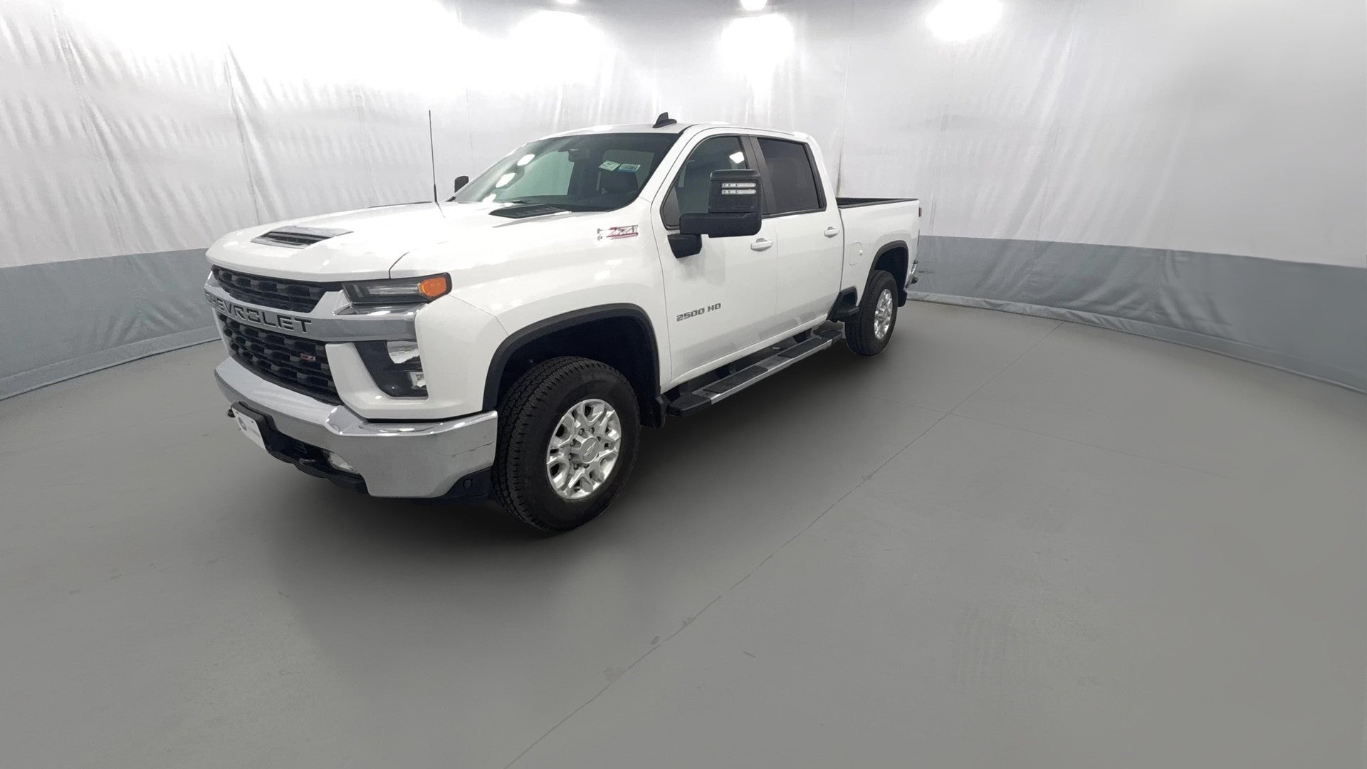 2020 Chevrolet Silverado 2500 HD Crew Cab vehicle photo