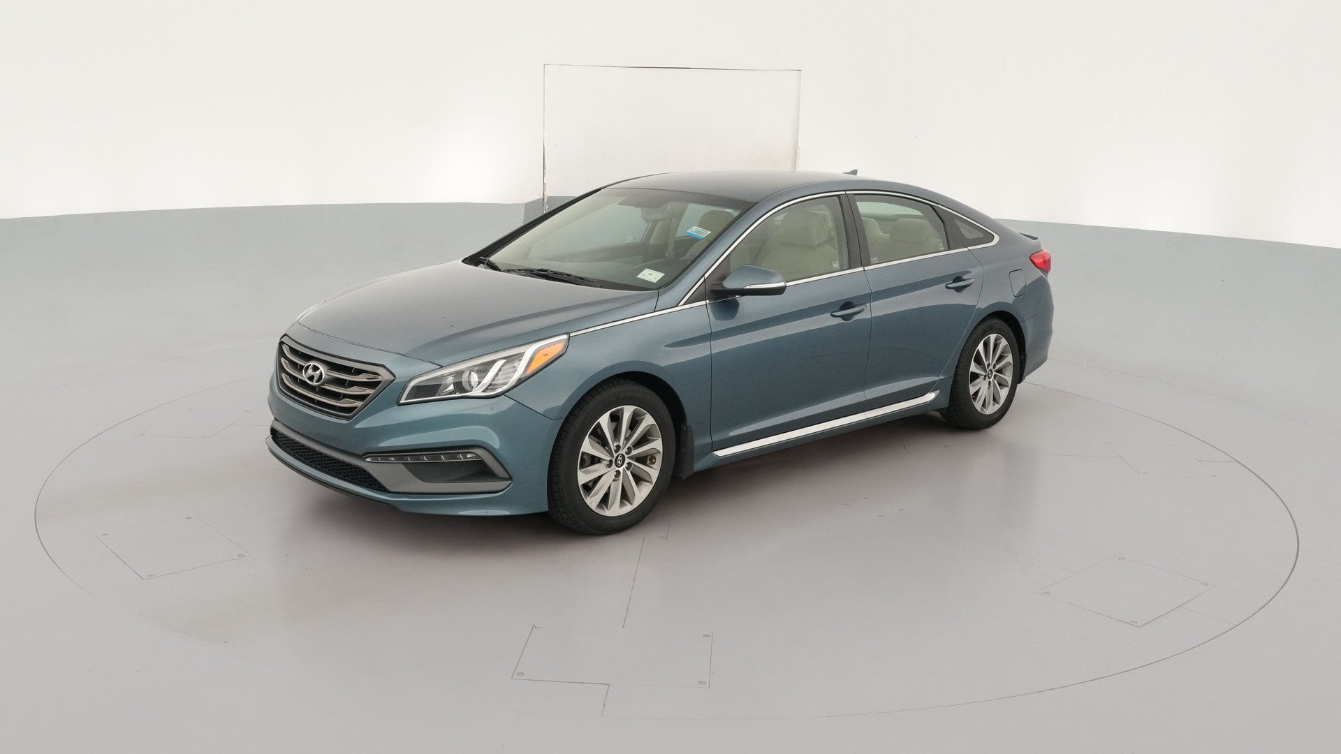 2015 Hyundai Sonata vehicle photo