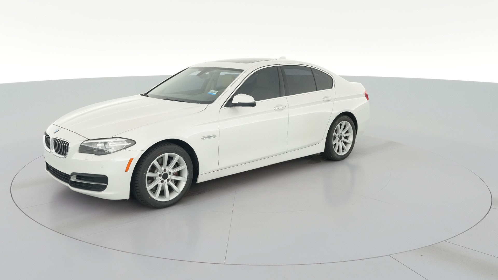 2014 BMW 5 Series vehicle photo