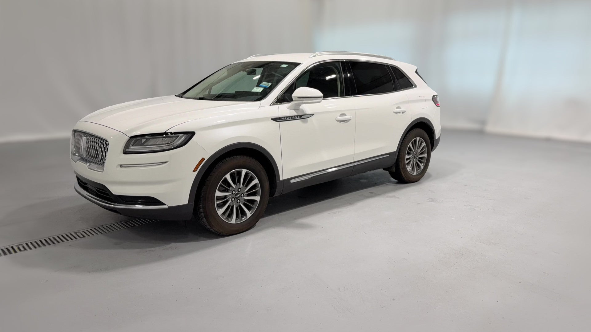 2023 Lincoln Nautilus vehicle photo