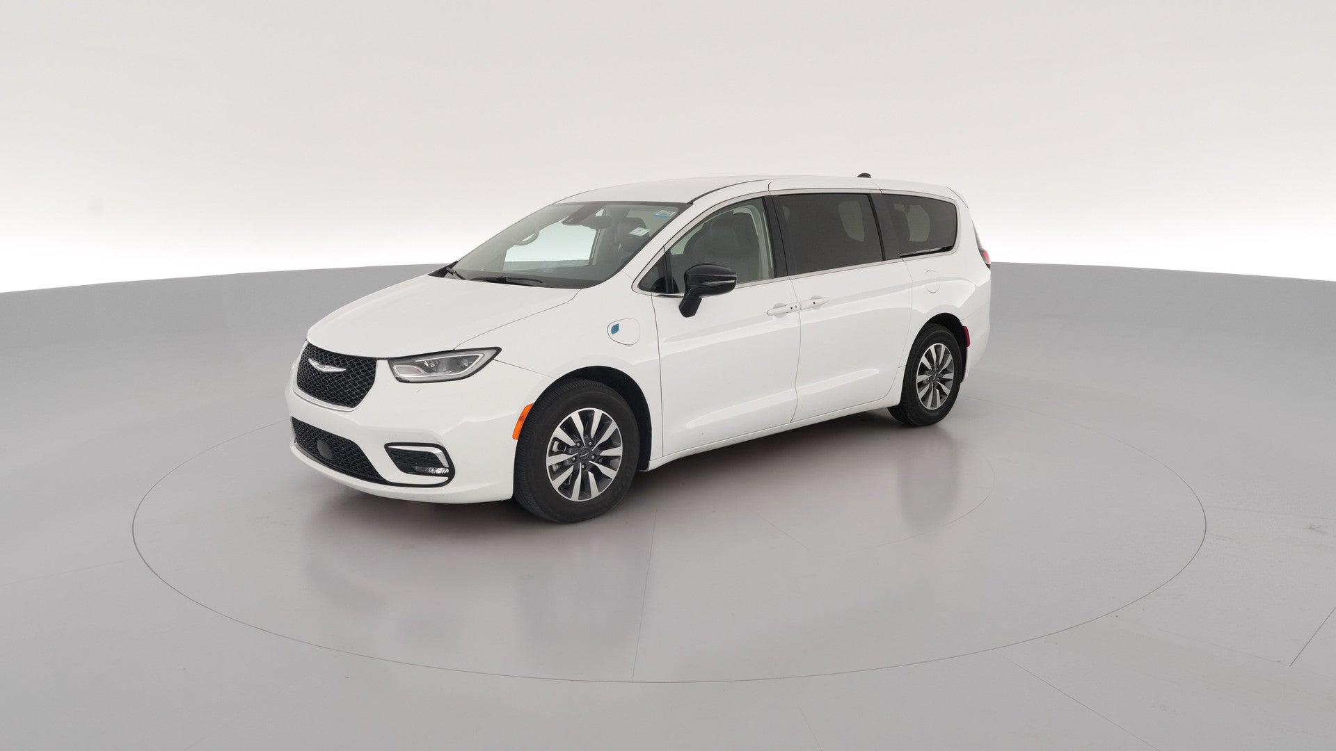 2024 Chrysler Pacifica Hybrid vehicle photo