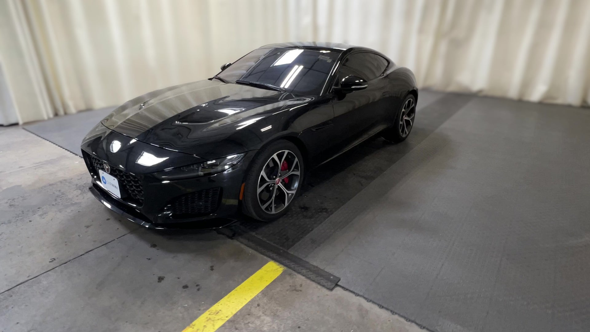 2021 Jaguar F-TYPE vehicle photo