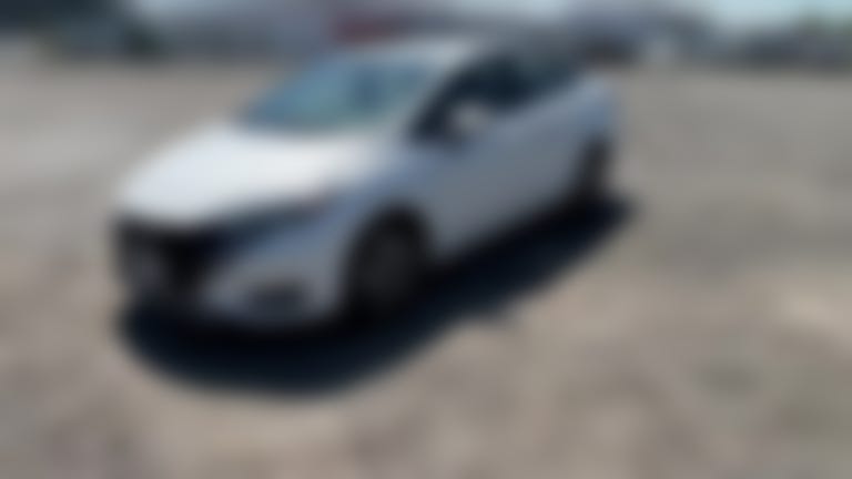2025 Nissan Versa vehicle photo