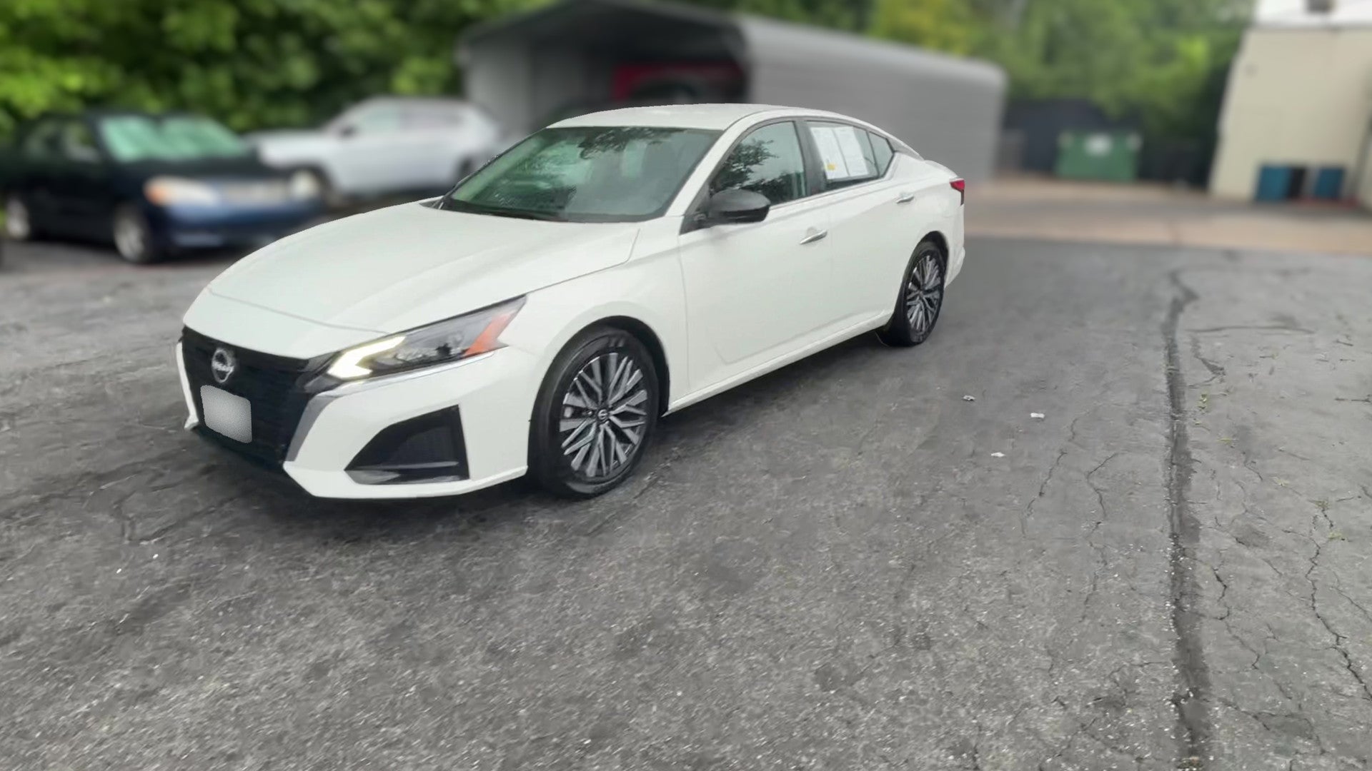 2025 Nissan Altima vehicle photo