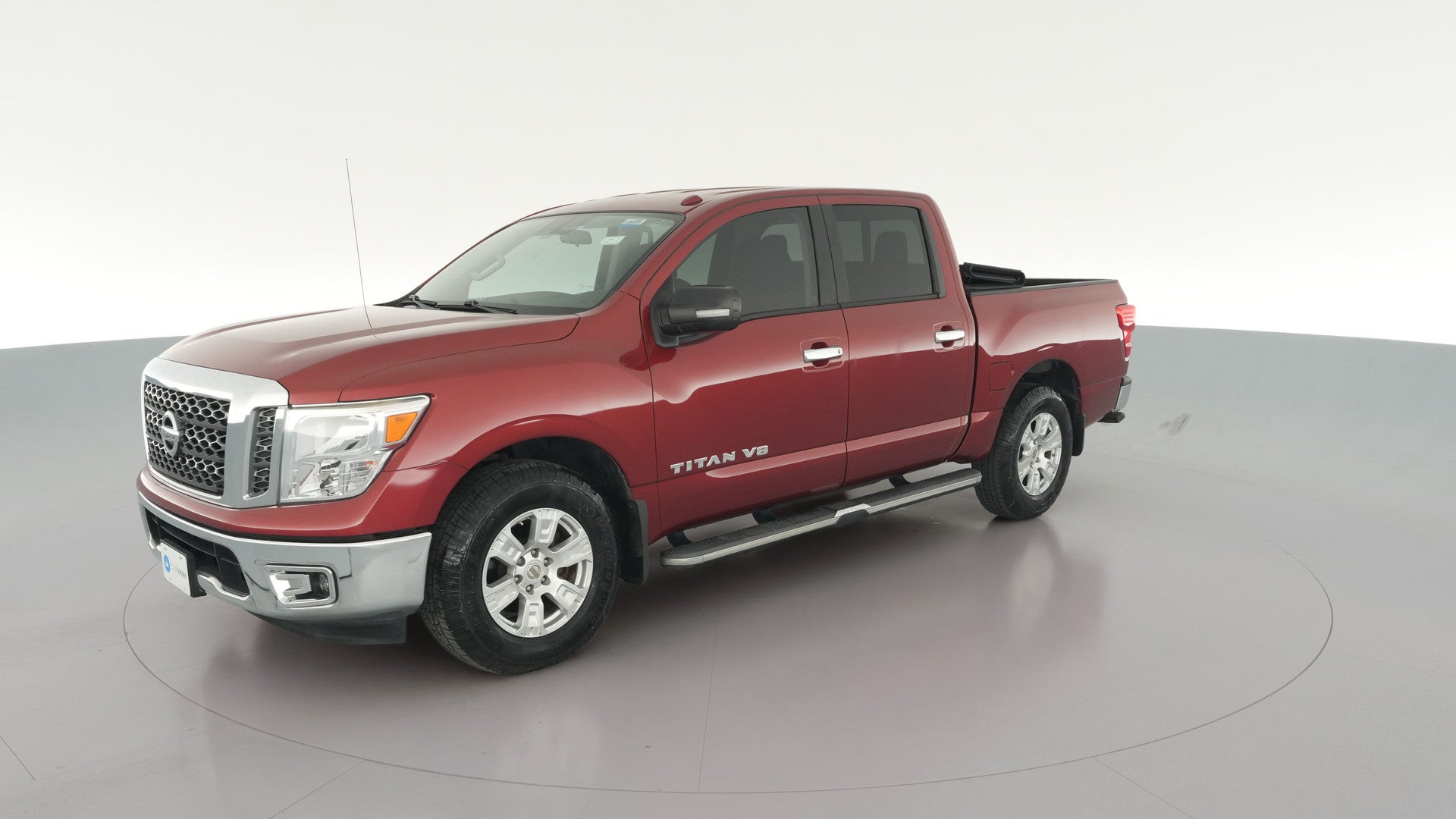 2018 Nissan Titan Crew Cab vehicle photo