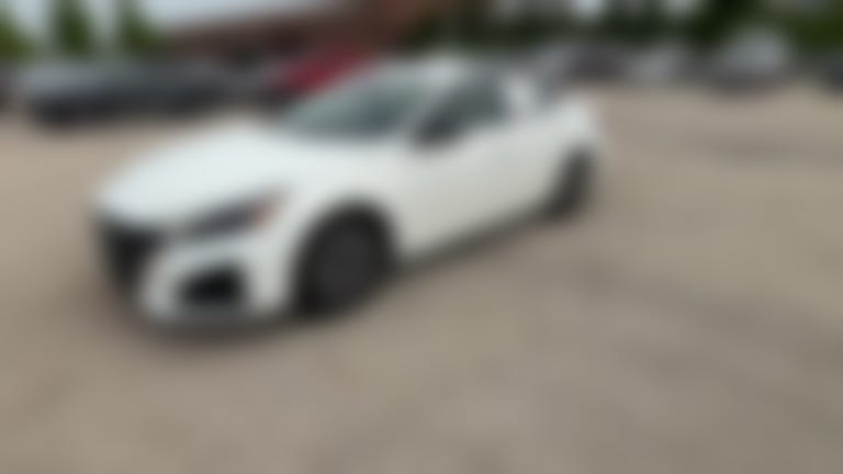 2025 Nissan Altima vehicle photo