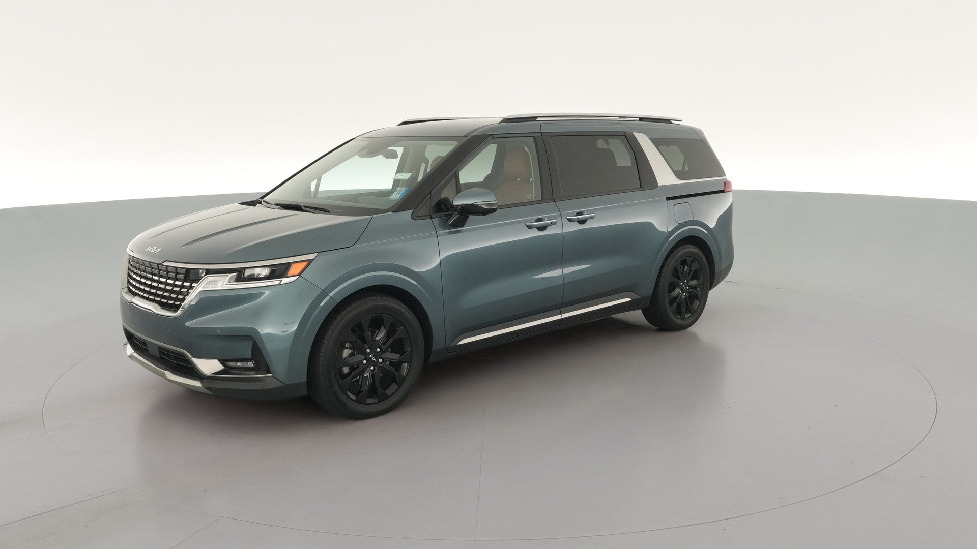 2024 Kia Carnival vehicle photo