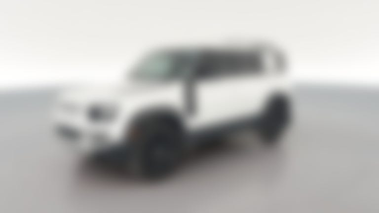 2023 Land Rover Defender 110 vehicle photo