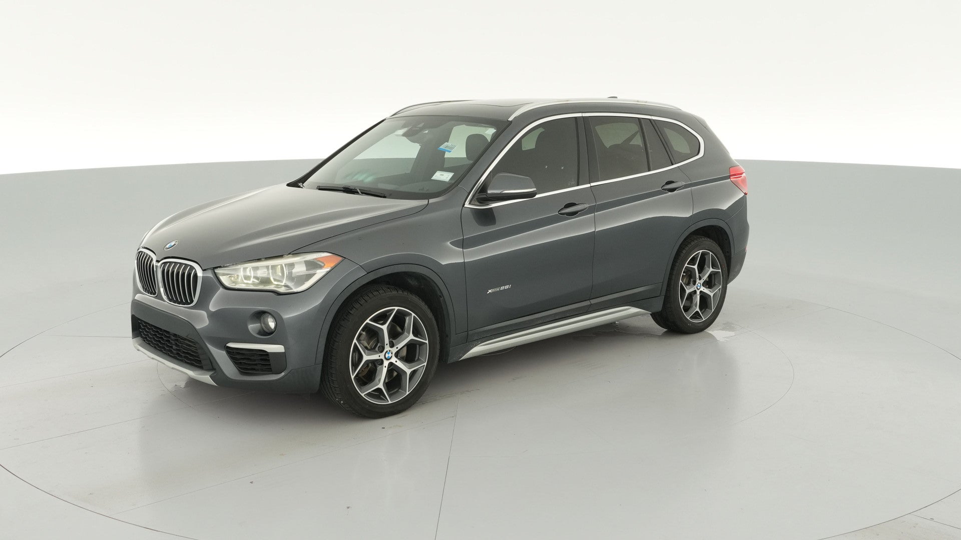 2018 BMW X1 vehicle photo