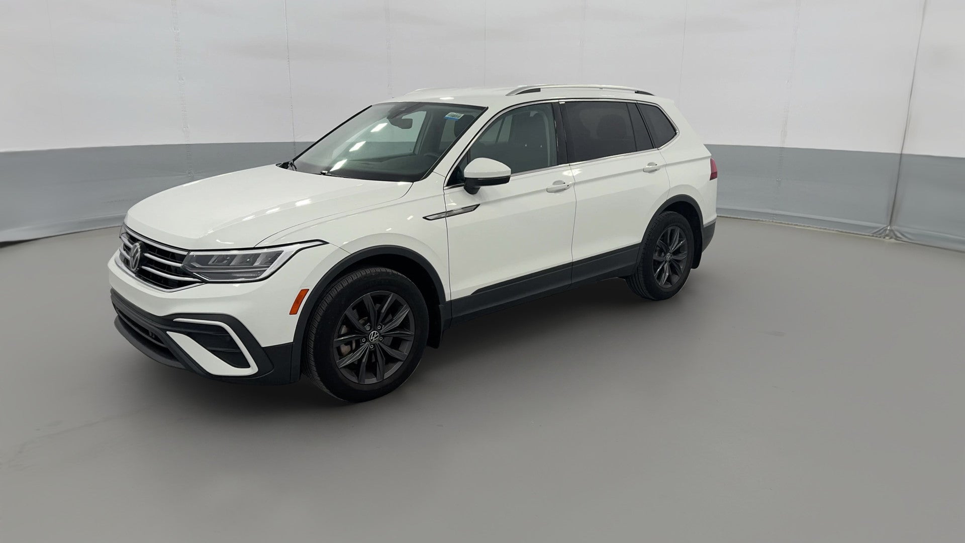 2022 Volkswagen Tiguan vehicle photo