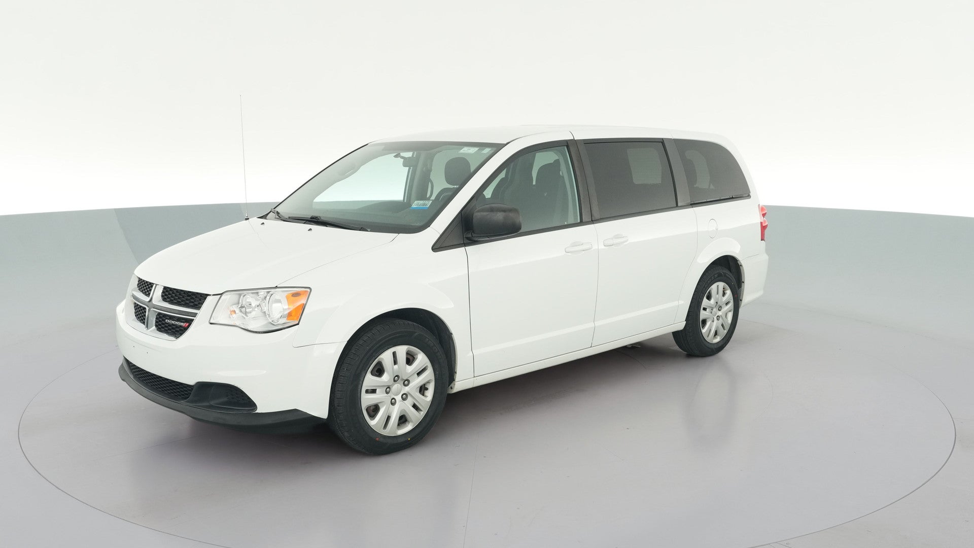 2018 Dodge Grand Caravan Passenger vehicle photo
