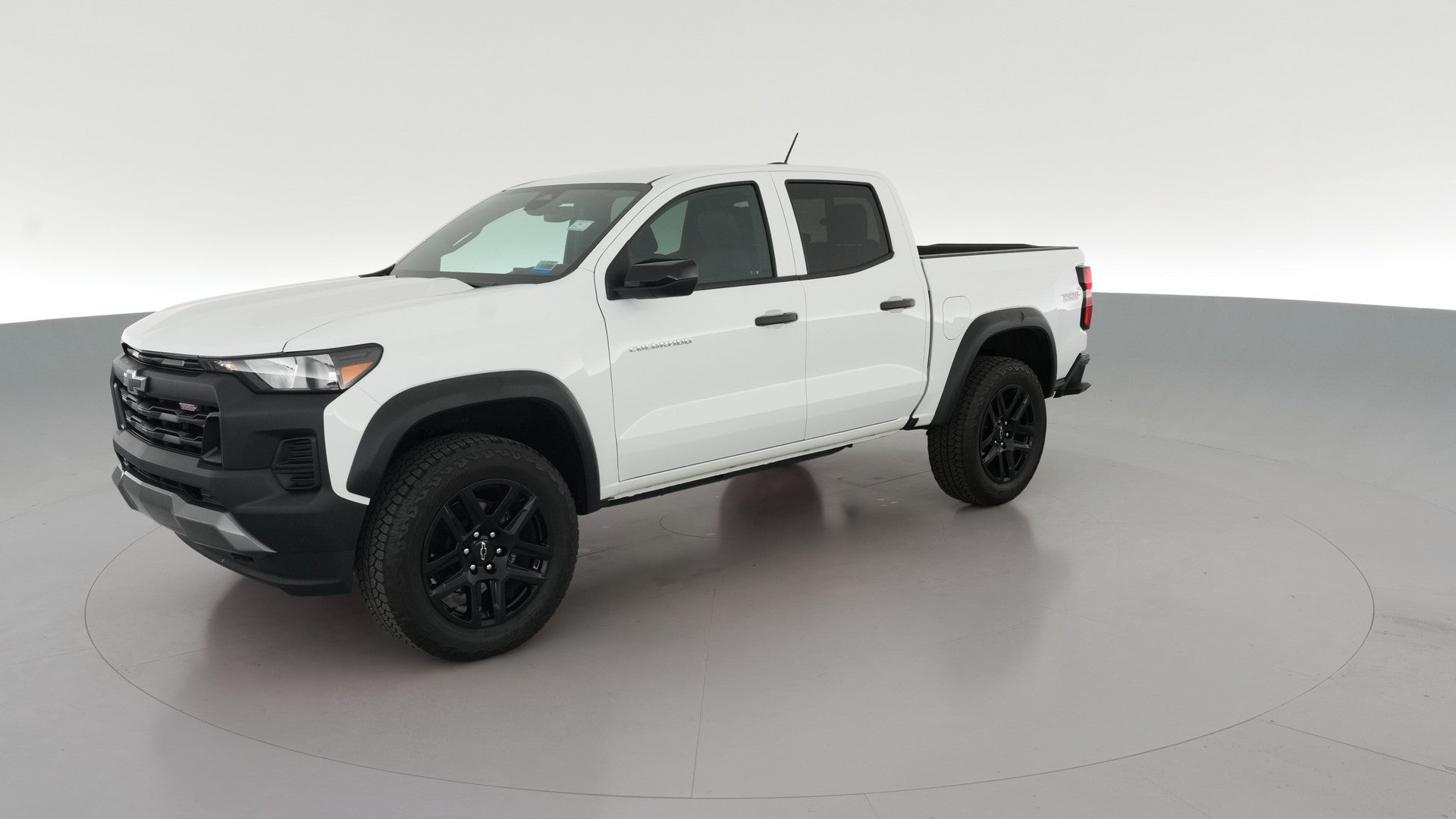 2024 Chevrolet Colorado Crew Cab vehicle photo