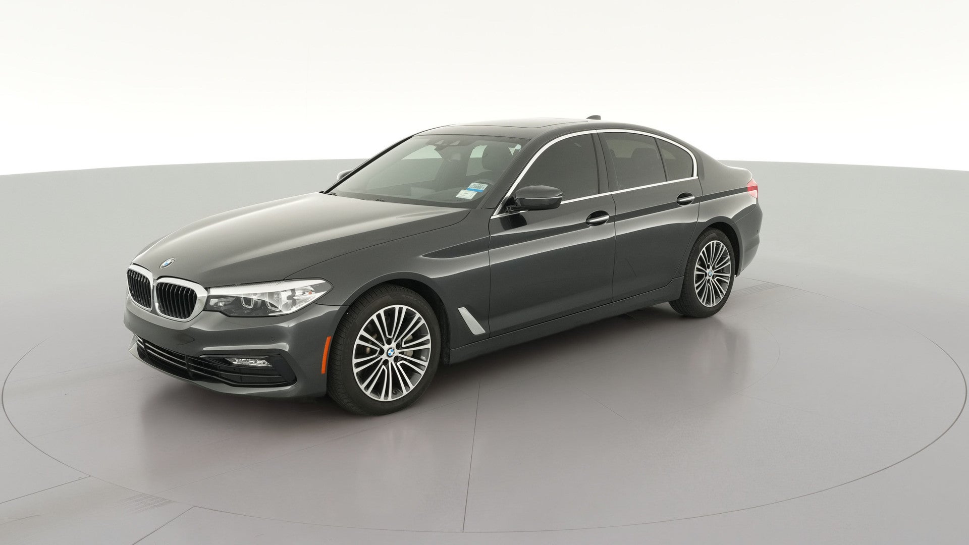2018 BMW 5 Series vehicle photo