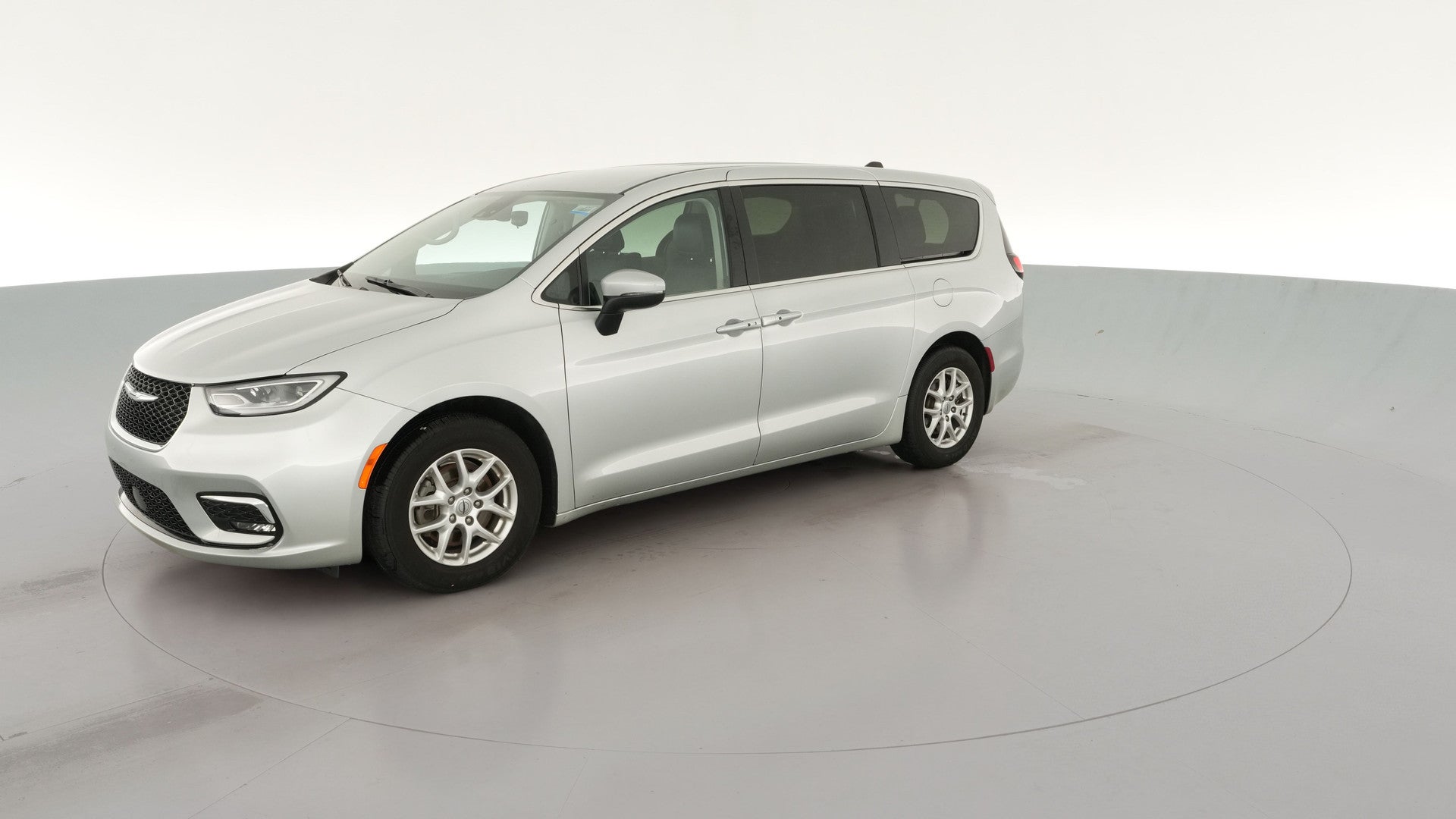 2023 Chrysler Pacifica vehicle photo