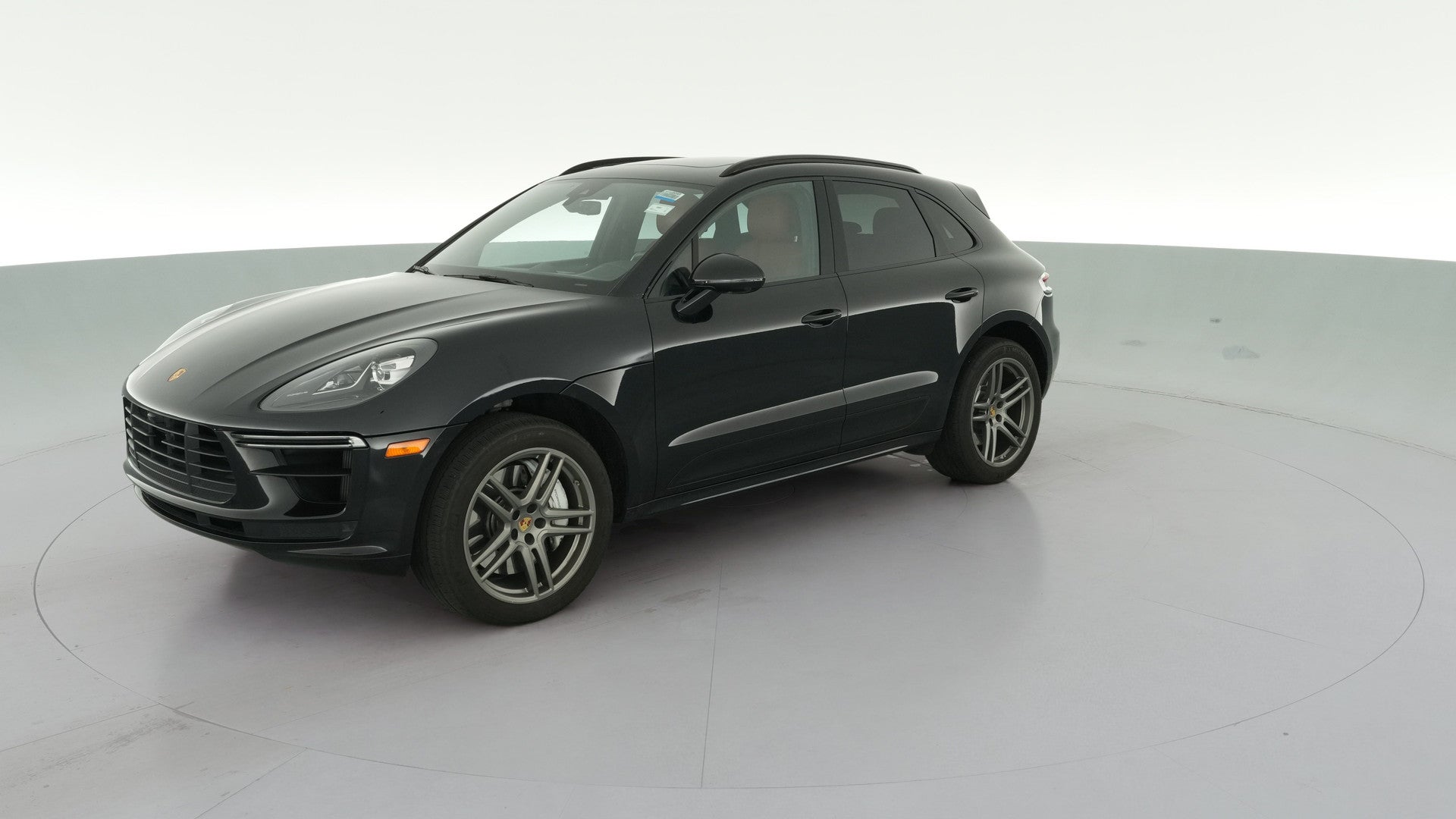 2020 Porsche Macan vehicle photo