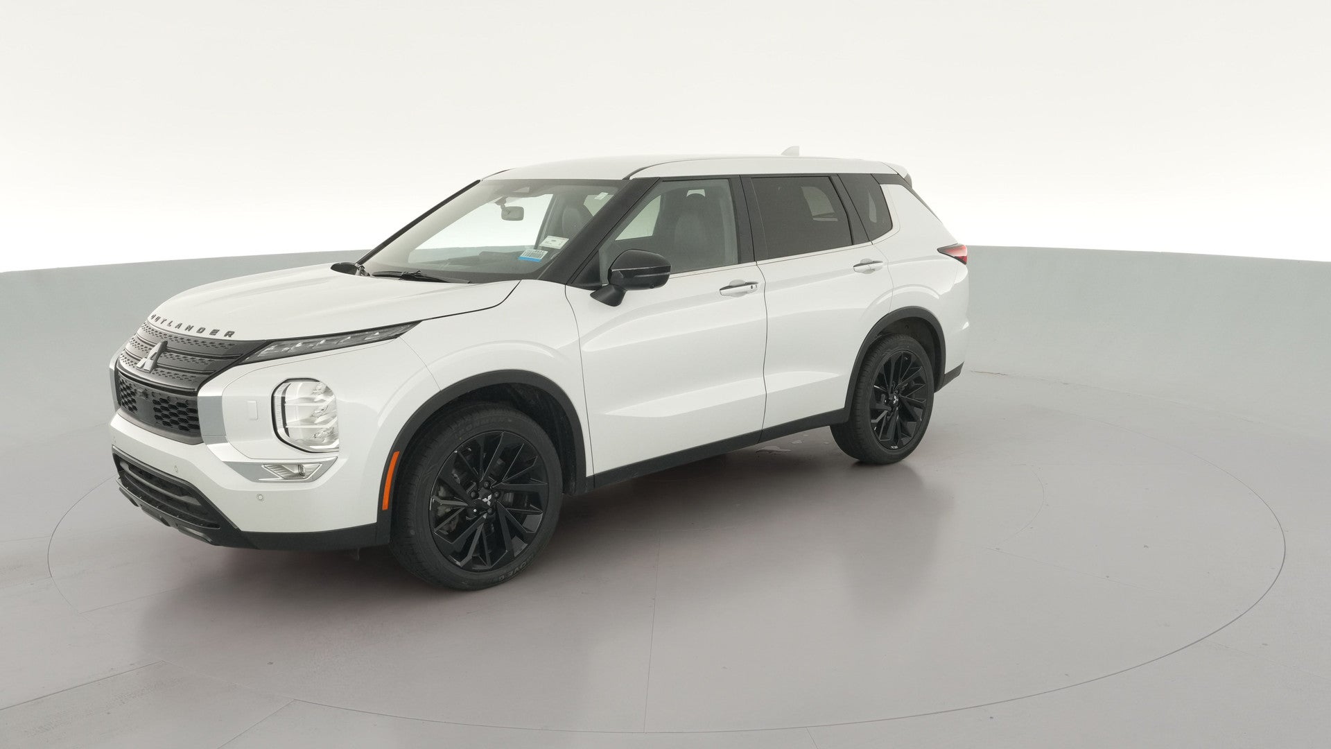2024 Mitsubishi Outlander vehicle photo