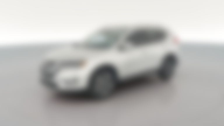 2017 Nissan Rogue vehicle photo