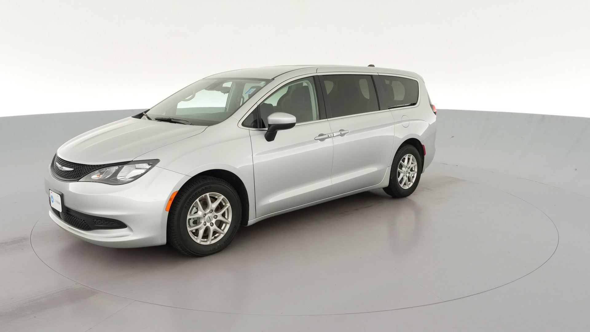 2023 Chrysler Voyager vehicle photo