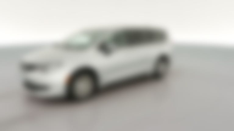 2023 Chrysler Voyager vehicle photo