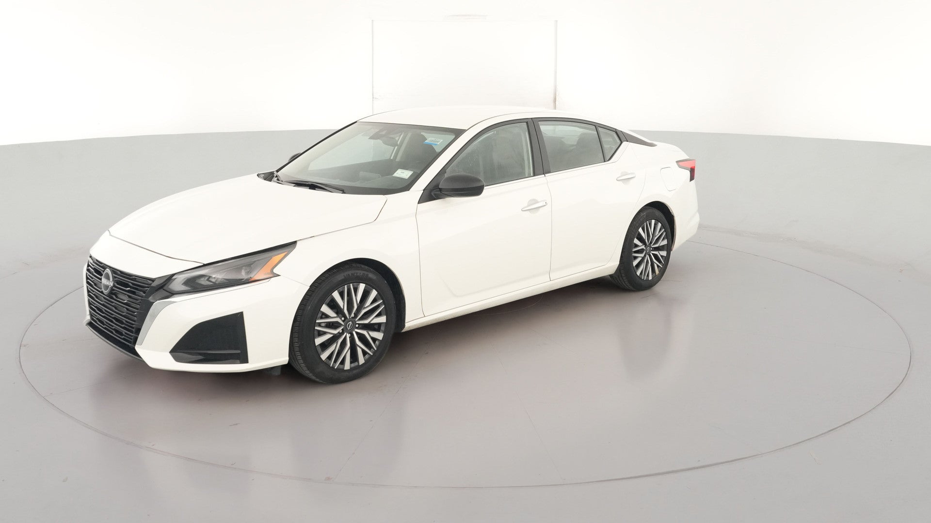 2025 Nissan Altima vehicle photo