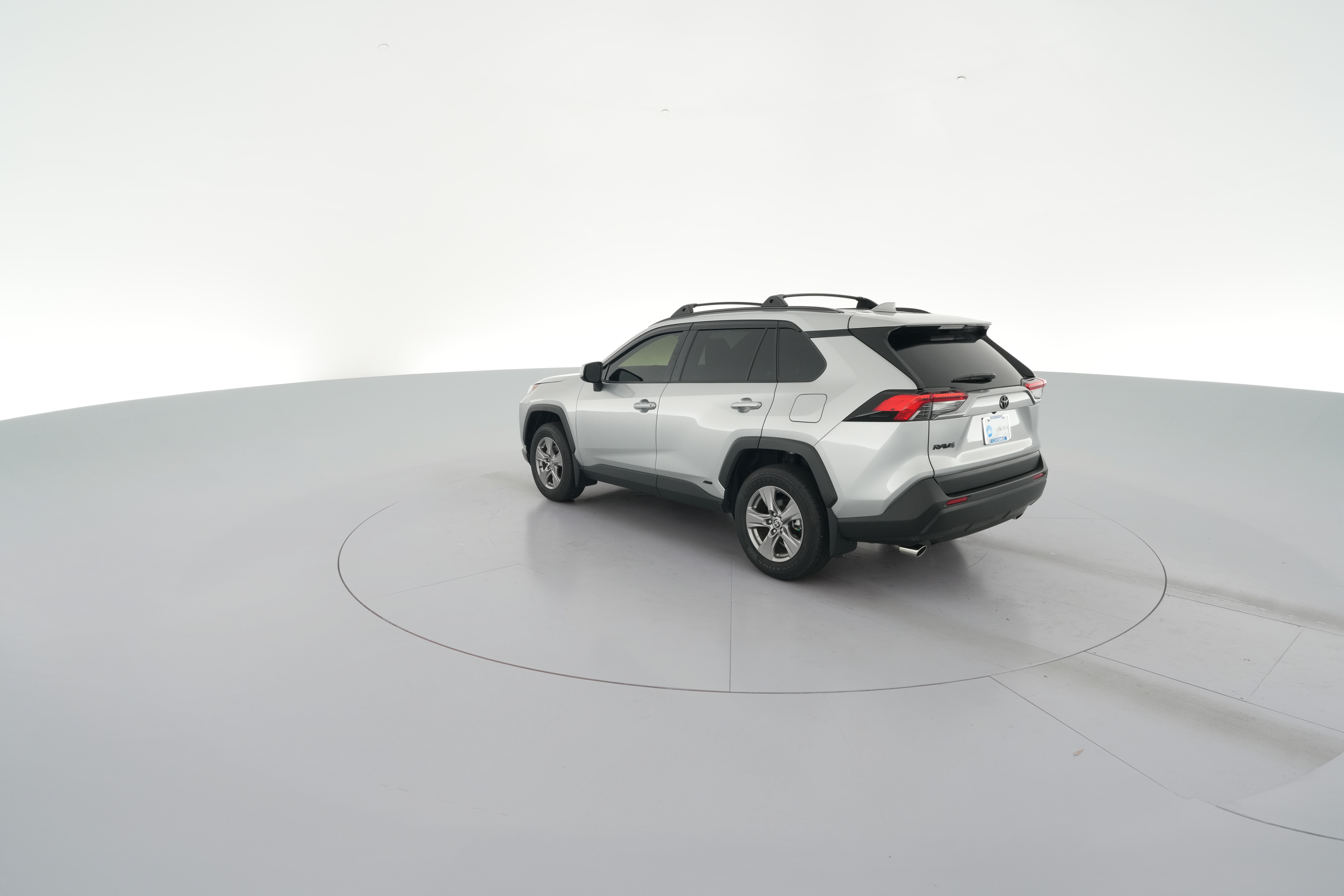 2025 Toyota RAV4 XLE - Photo 28