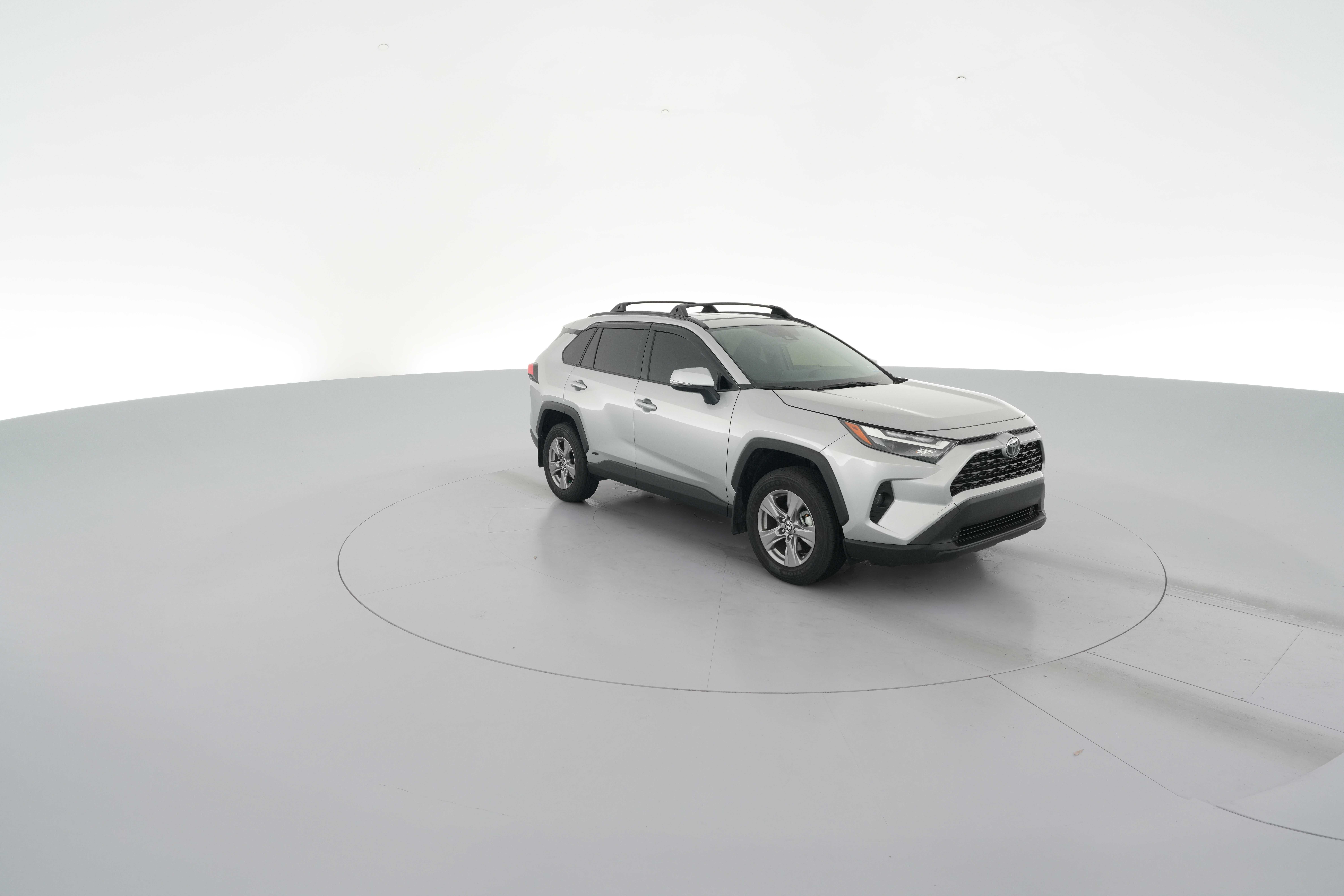 2025 Toyota RAV4 XLE - Photo 36
