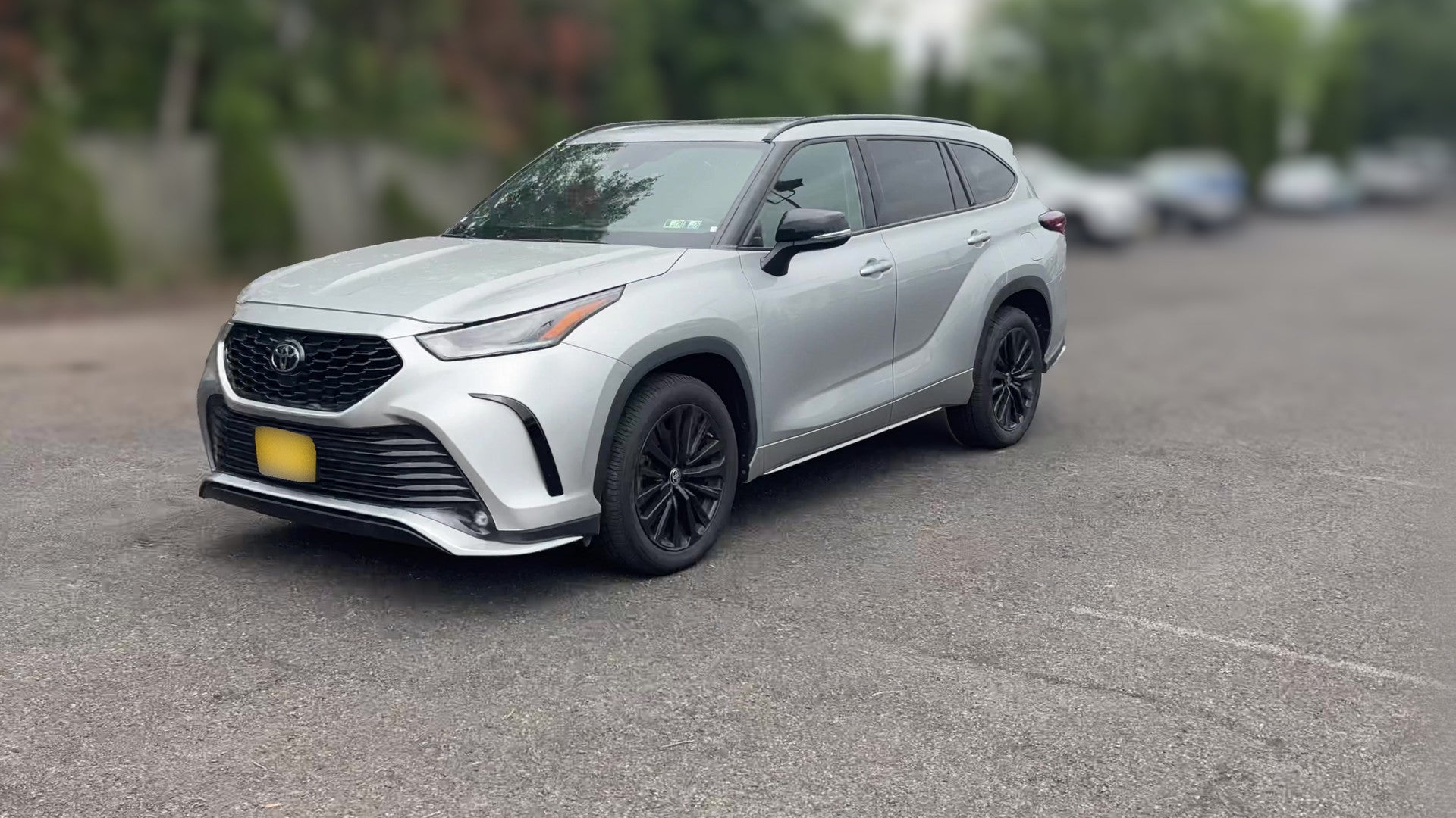 2024 Toyota Highlander vehicle photo