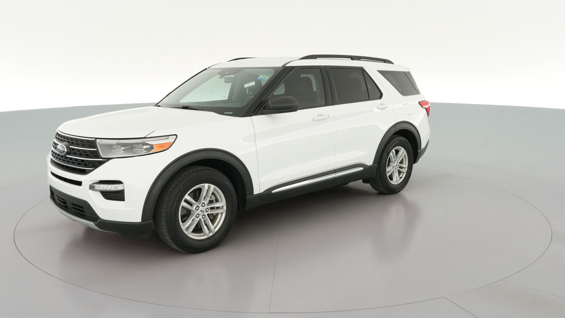 2021 Ford Explorer vehicle photo