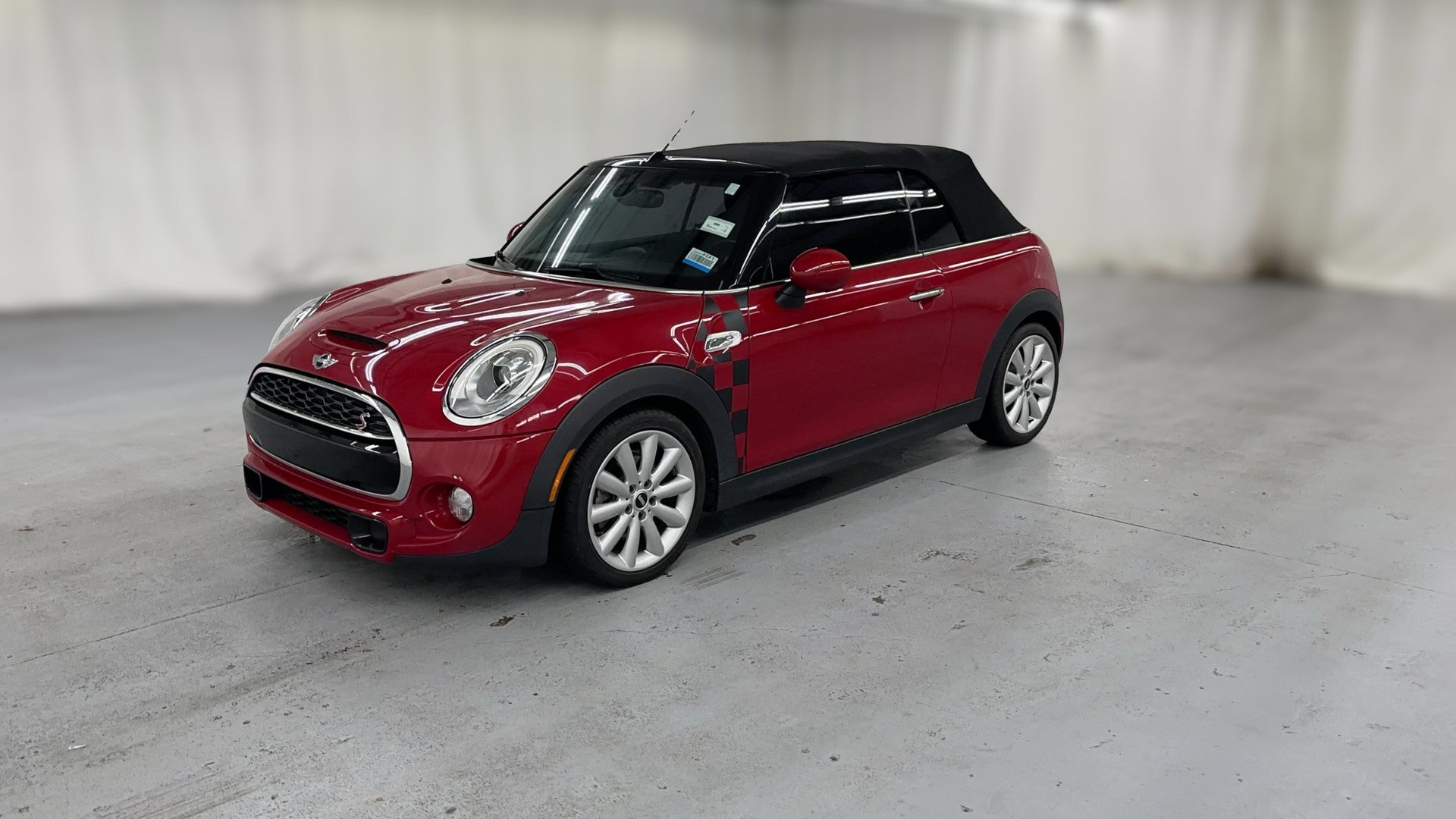 2016 MINI Convertible vehicle photo