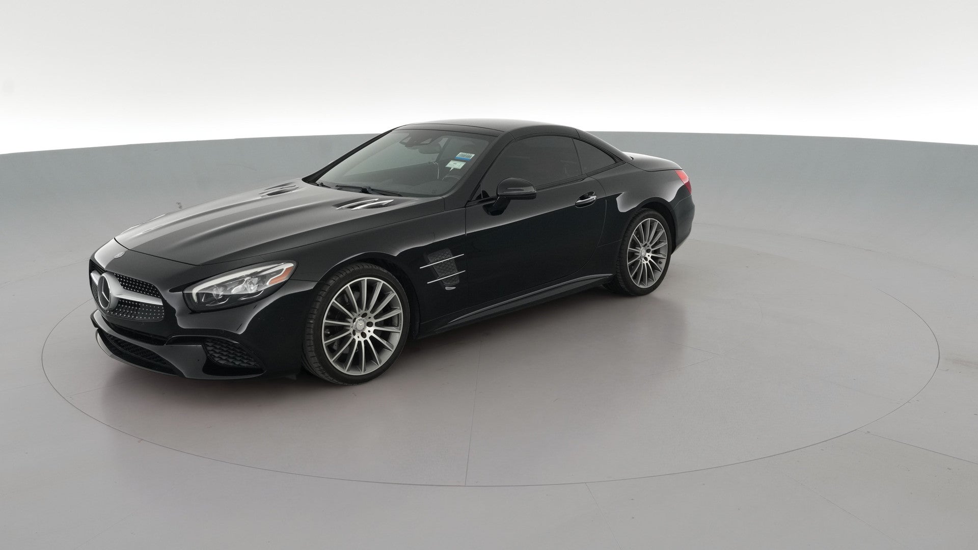 2017 Mercedes-Benz SL vehicle photo