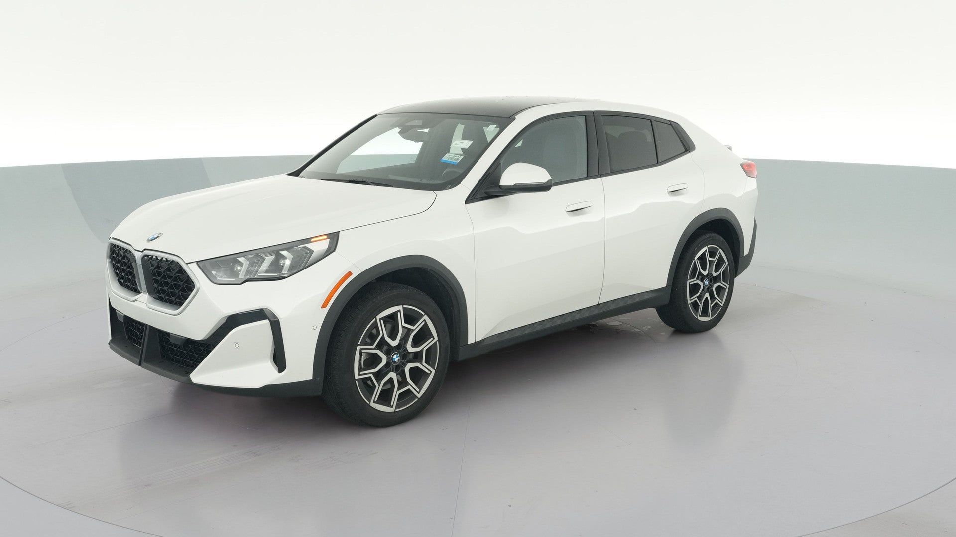 2025 BMW X2 vehicle photo
