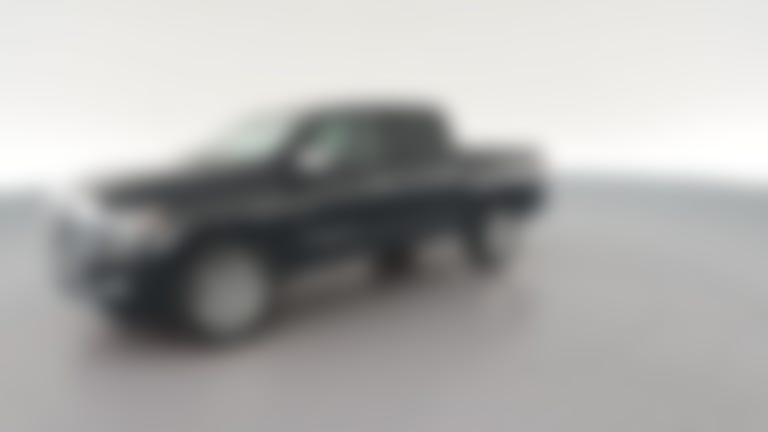 2020 Nissan Titan Crew Cab vehicle photo