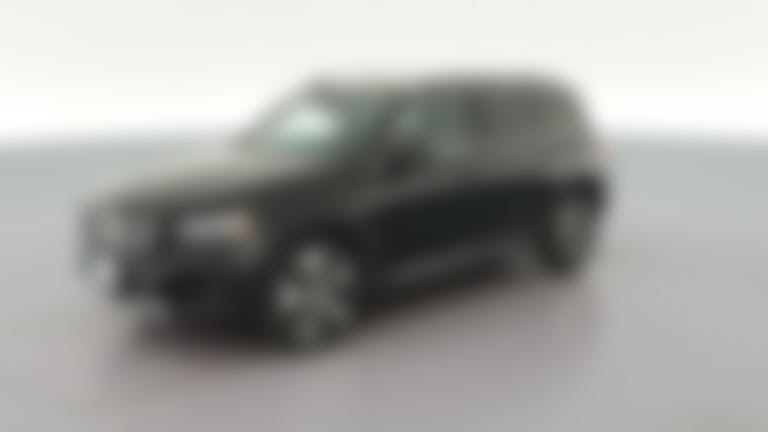 2025 Mercedes-Benz GLB vehicle photo