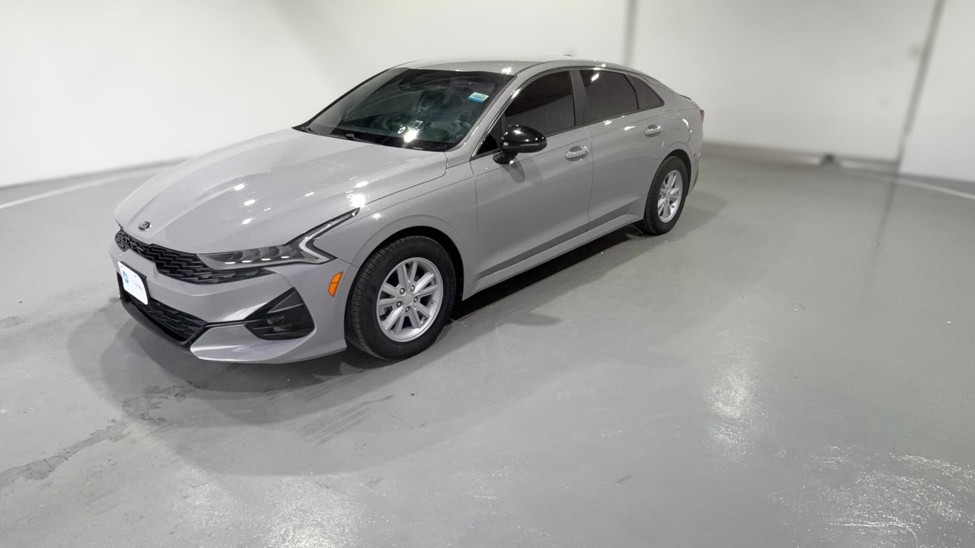 2021 Kia K5 vehicle photo