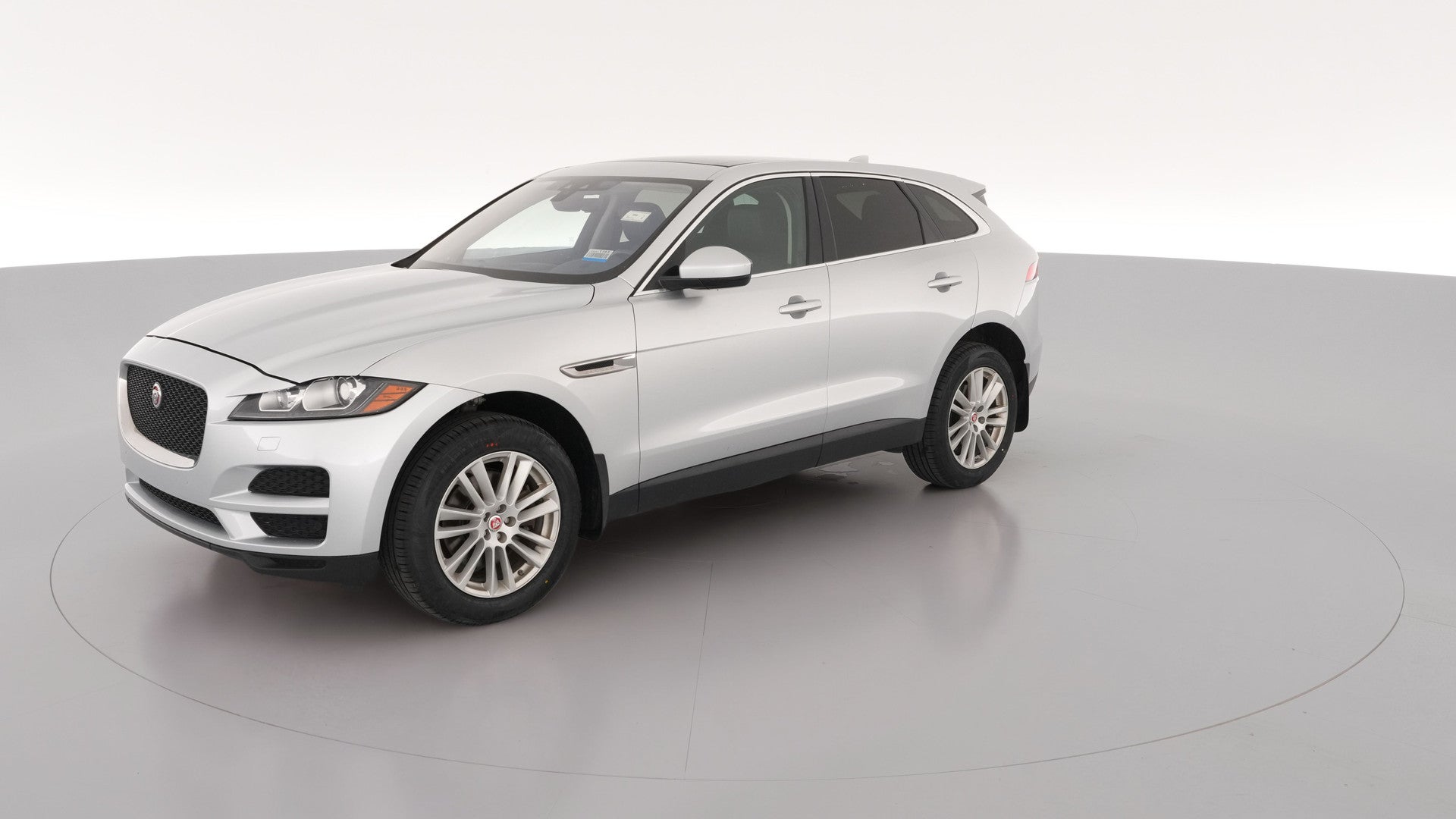2019 Jaguar F-PACE vehicle photo