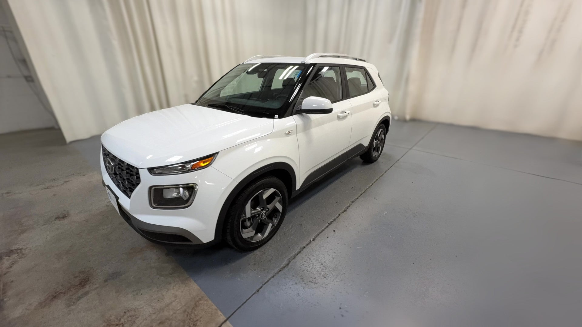 2025 Hyundai Venue vehicle photo