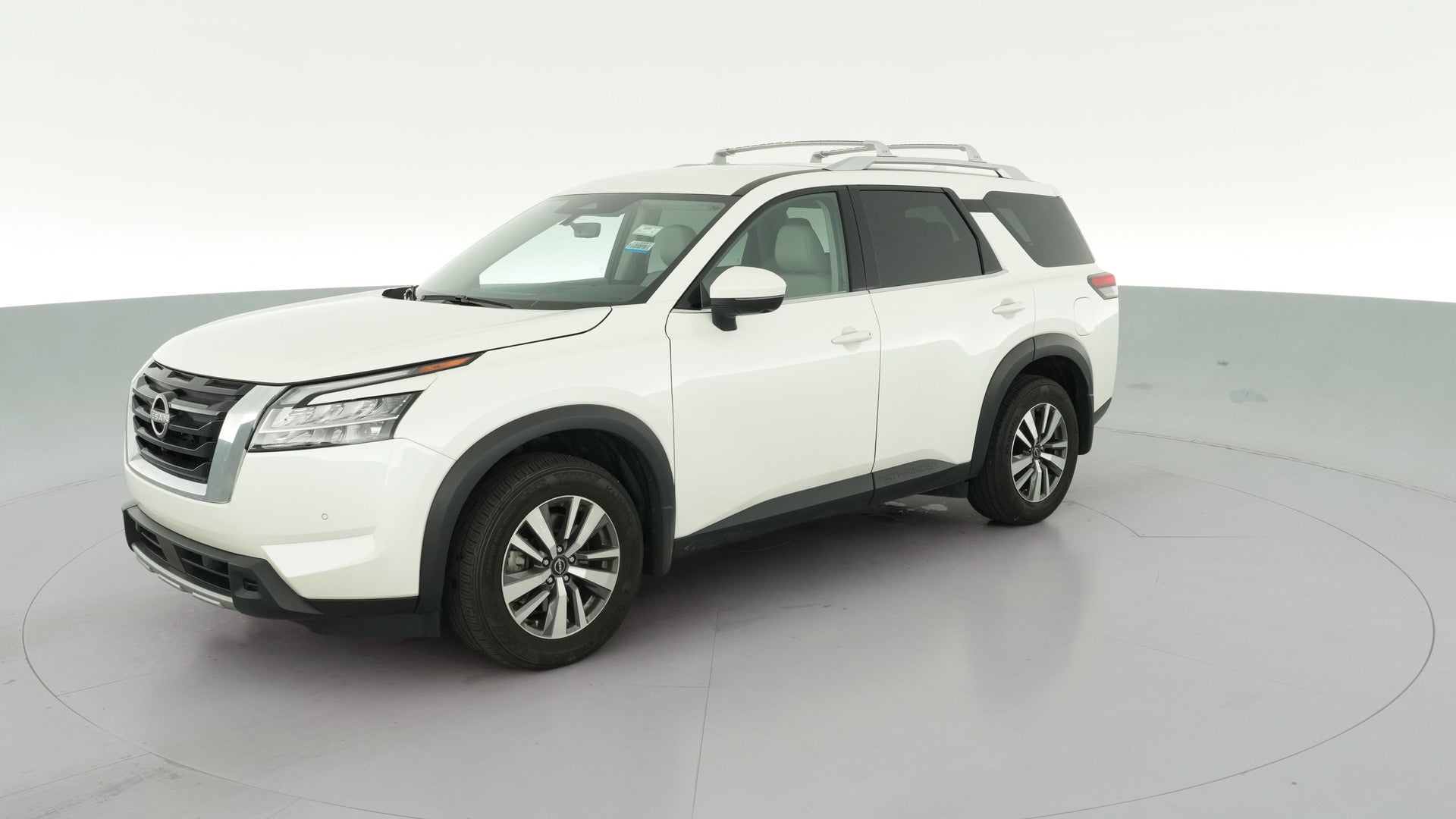 2024 Nissan Pathfinder vehicle photo