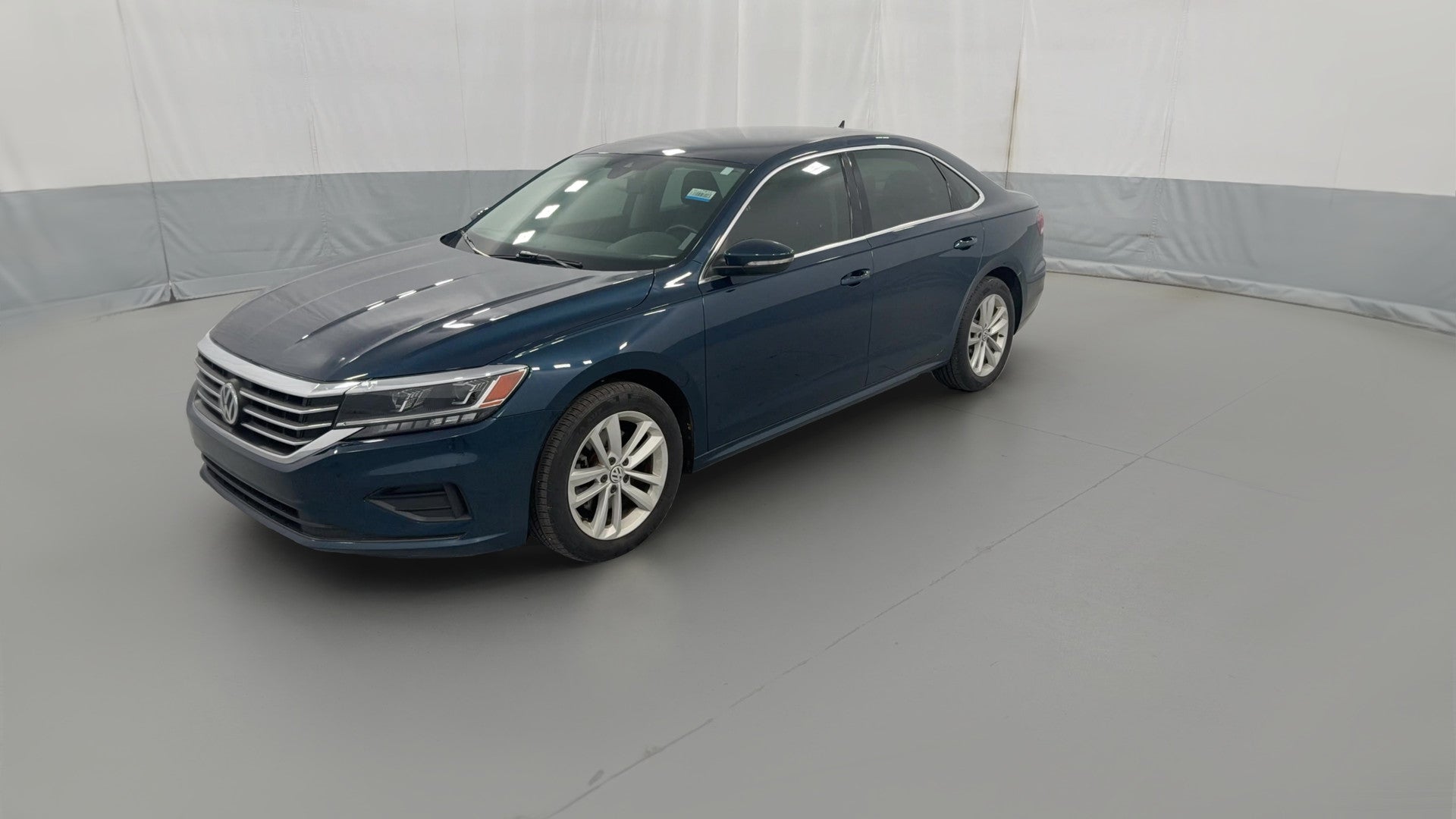2020 Volkswagen Passat vehicle photo