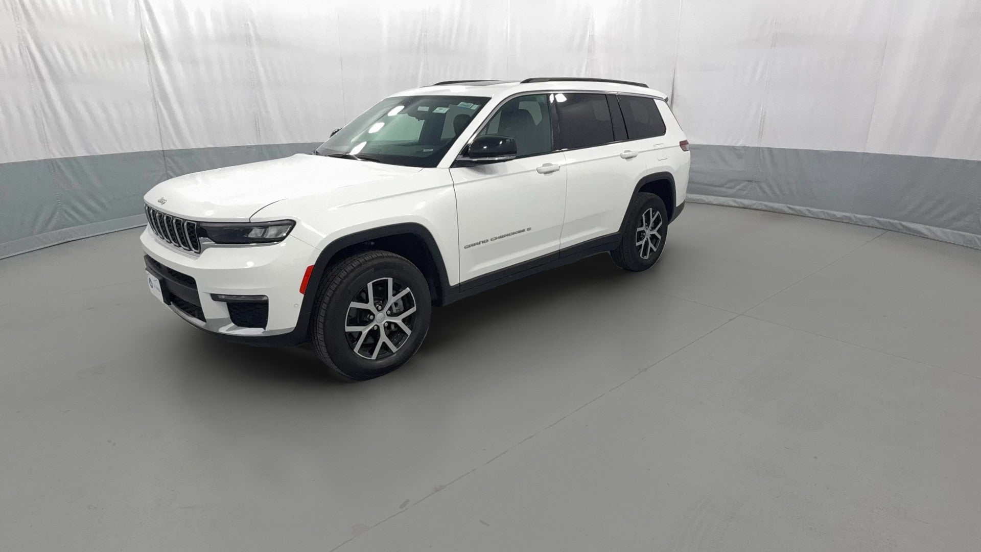 2024 Jeep Grand Cherokee L vehicle photo