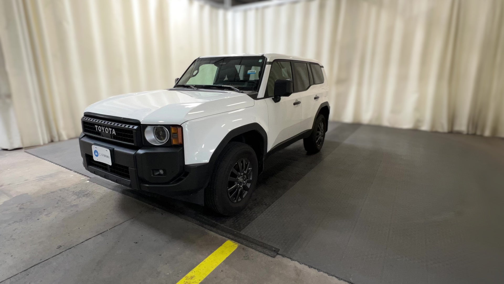 2025 Toyota Land Cruiser vehicle photo