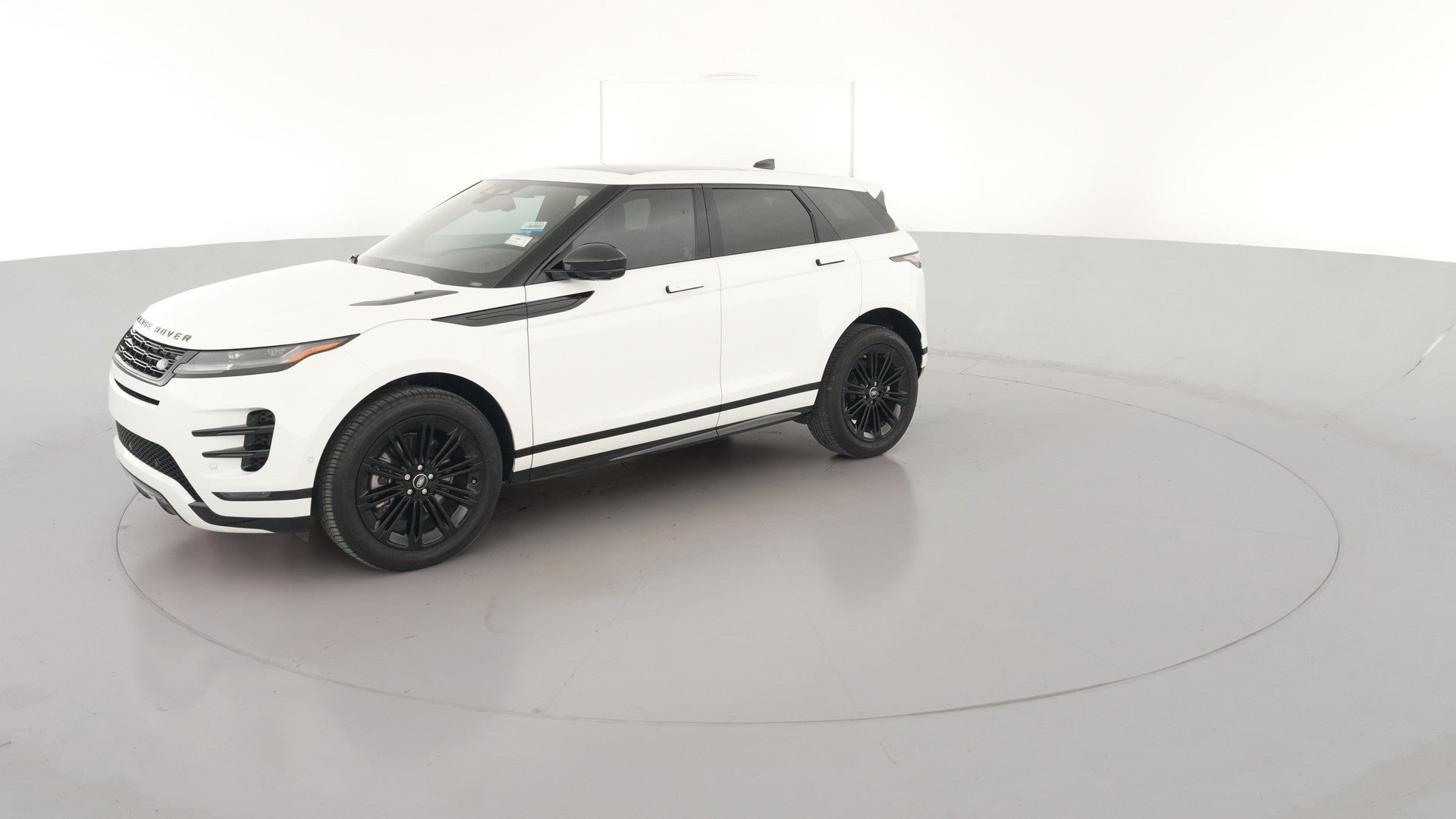 2024 Land Rover Range Rover Evoque vehicle photo