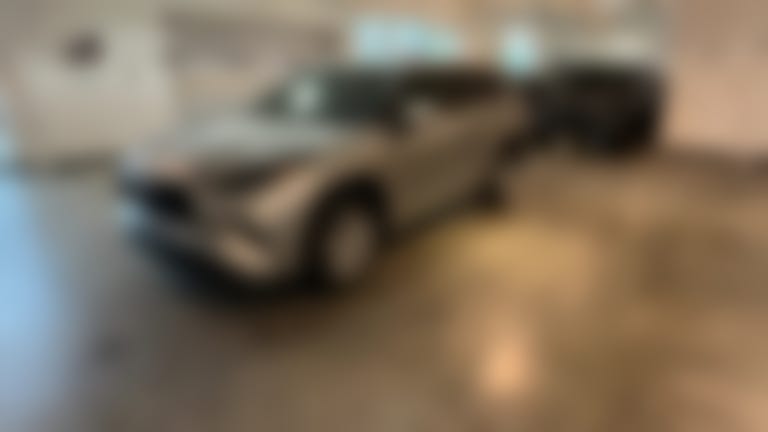 2025 Toyota Highlander vehicle photo